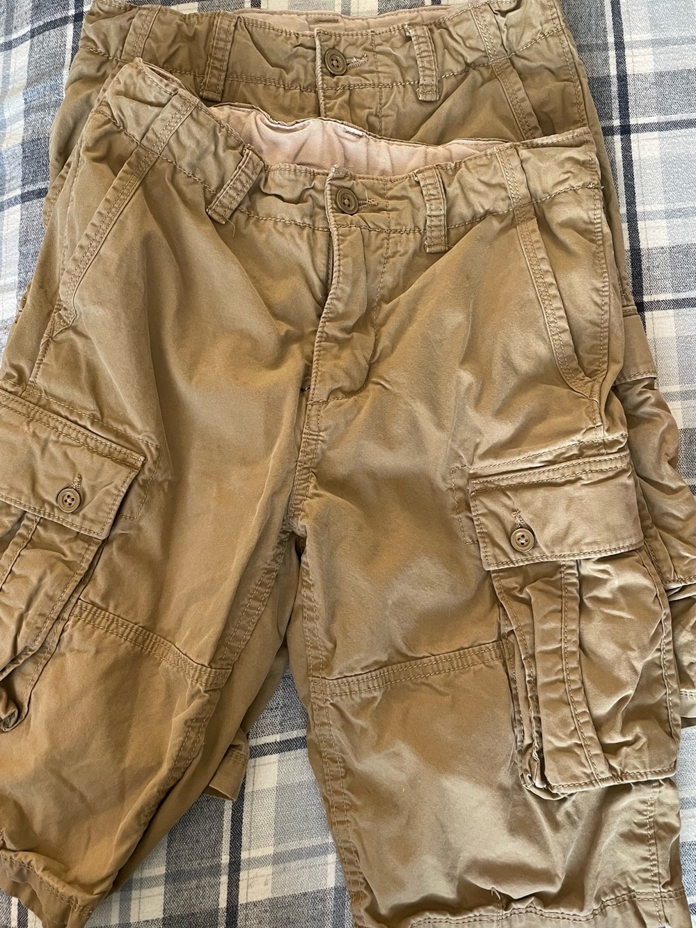 GAP Men's Cargo Shorts in Khaki Brown